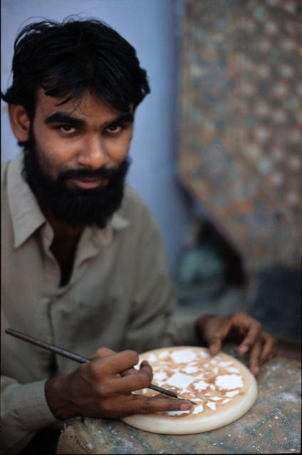 Pietra dura craftsman at Agra, India.