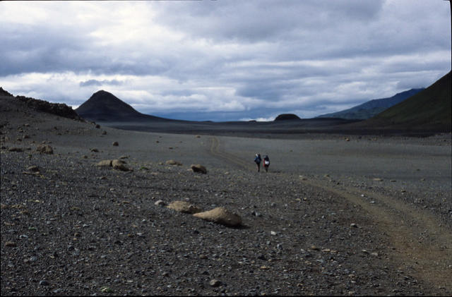 On the way to Botnar hut.